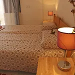 Mira * غورني كارين