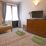 Mira شقة غورني كارين