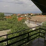 Mira