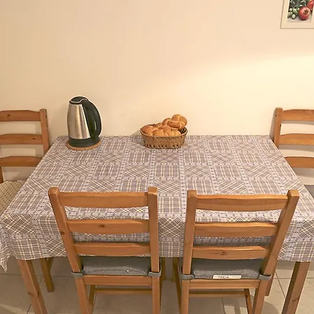 Mira *